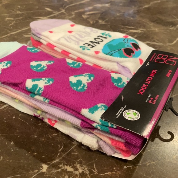 Love Earth Socks NO BOUNDARIES - 10 Pair Low Cut - 10 Designs - Picture 4 of 4